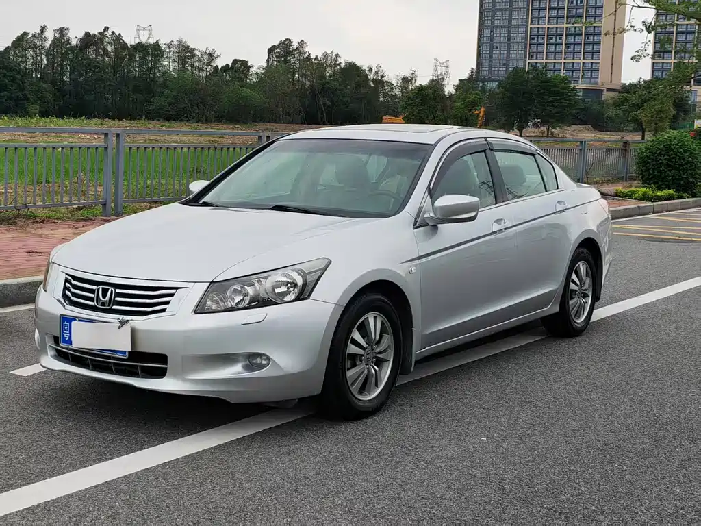 Honda Accord 2009 — фото 2
