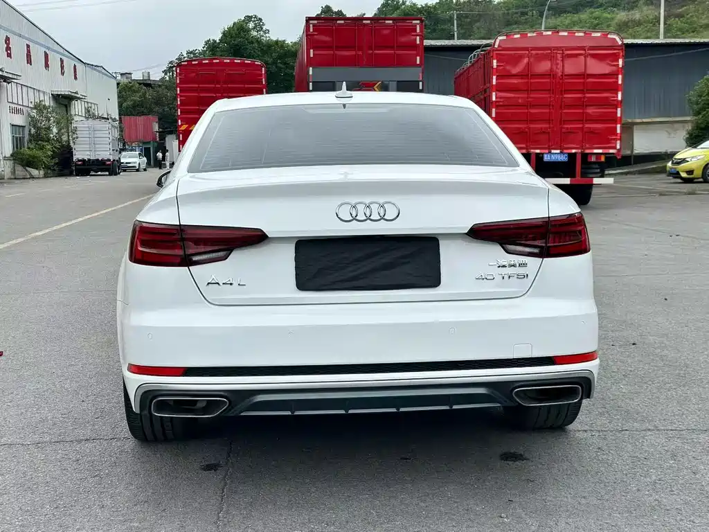 Audi A4L 2019 — фото 8