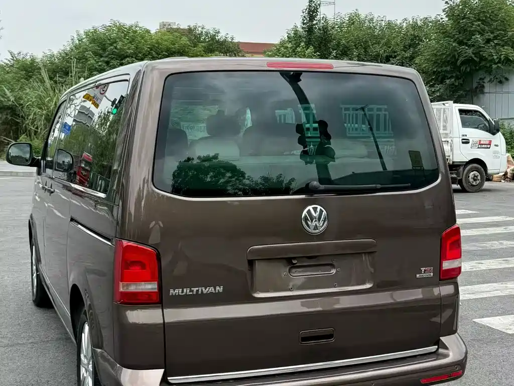 Volkswagen Multivan 2013
