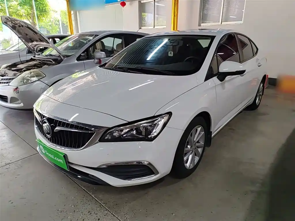 Buick Verano 2018 — фото 1