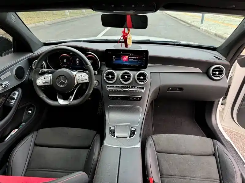 Mercedes-Benz C-Class 2023 — фото 5