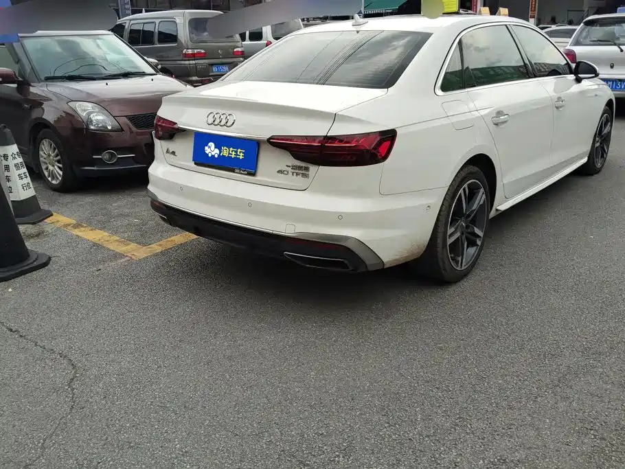 Audi A4L 2021