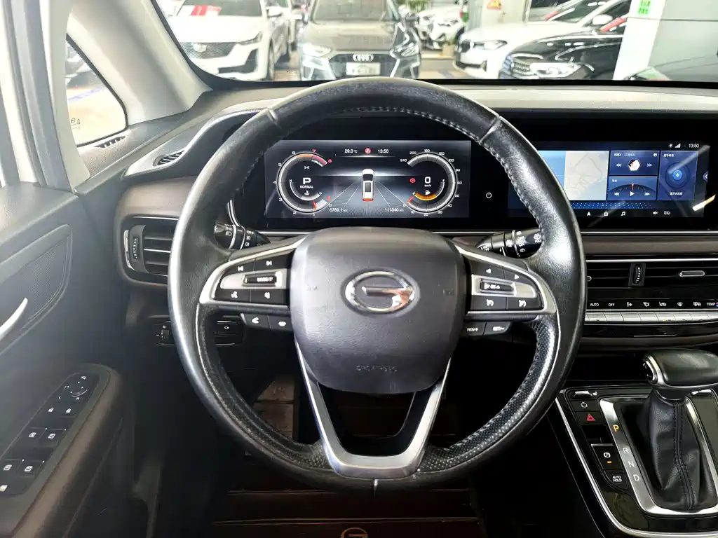 GAC Motor Trumpchi M6 2020 — фото 8