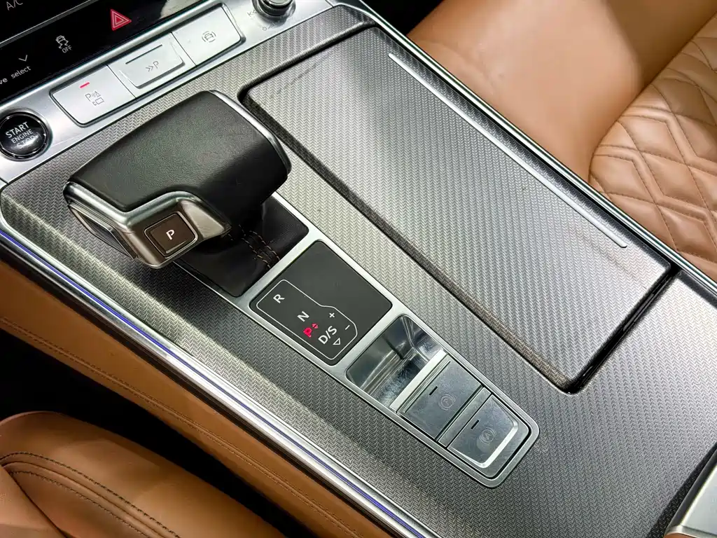 Audi A7L 2023 — фото 13
