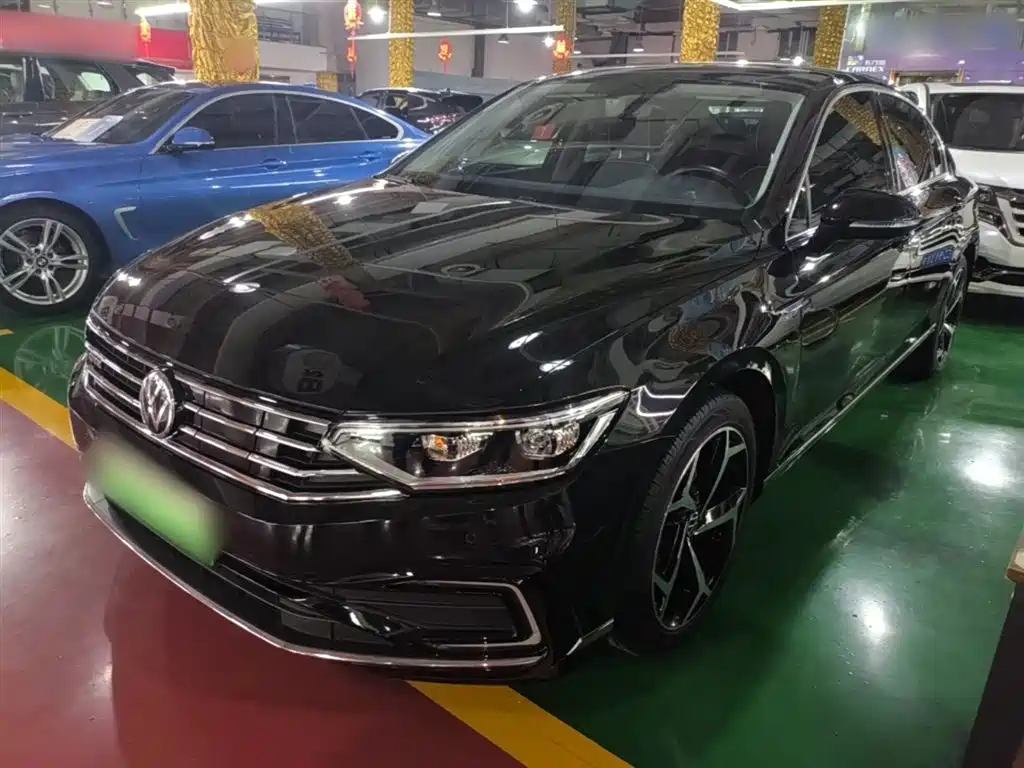 Volkswagen Magotan GTE PHEV 2023 — фото 2