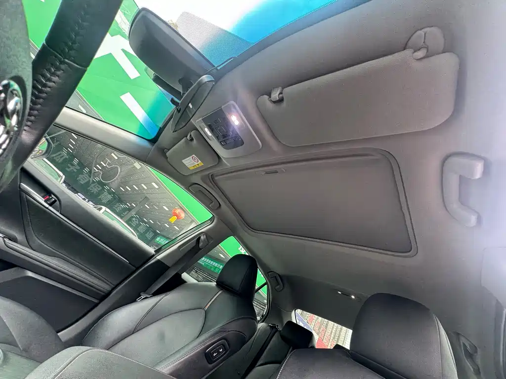 Toyota Camry 2022 — фото 15