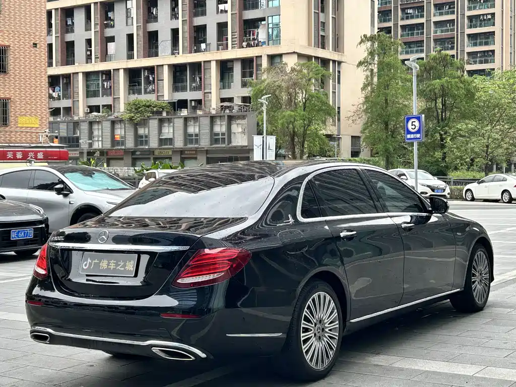 Mercedes-Benz E-Class 2020 — фото 6