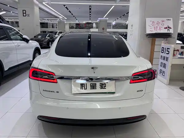 Tesla Model S 2016