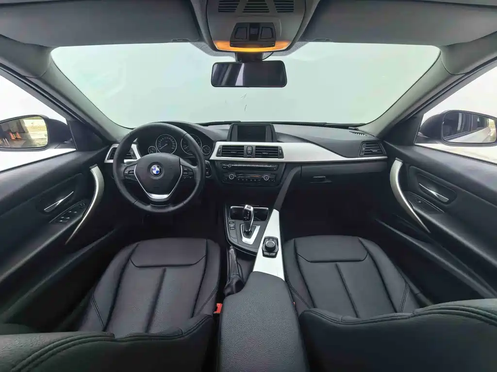 BMW 3 Series 2016 — фото 4