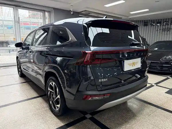 Hyundai Custin 2024