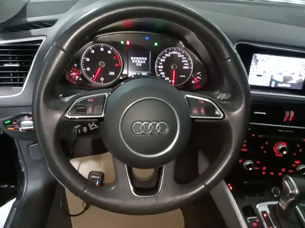 Audi Q5 2017 — фото 11