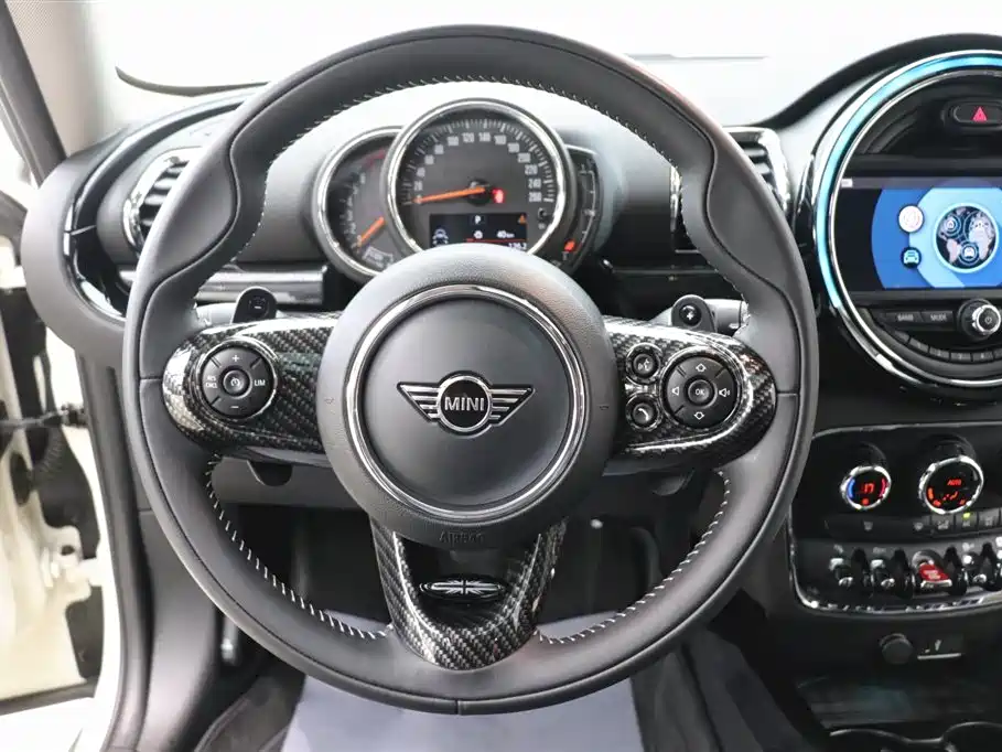 MINI Clubman 2020 — фото 15