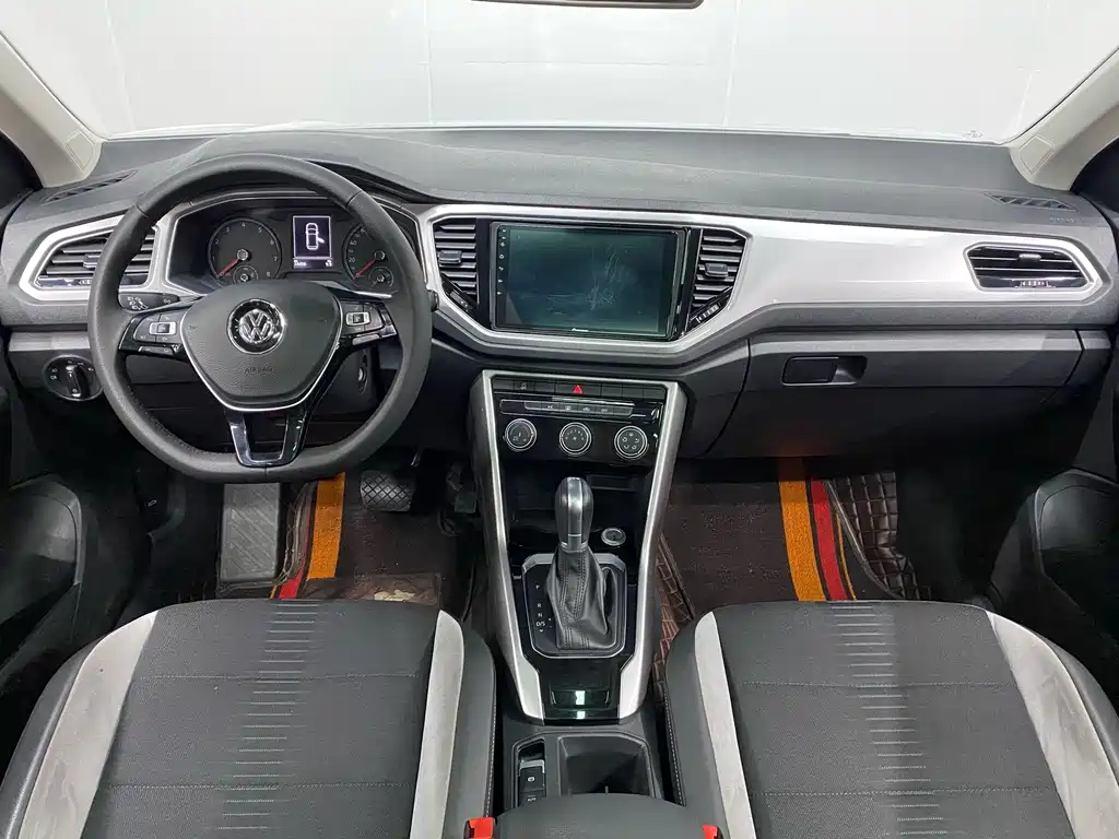 Volkswagen T-Roc 2020 — фото 13