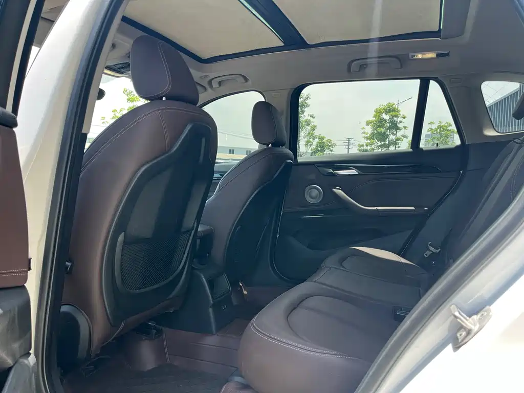 BMW X1 2022 — фото 15
