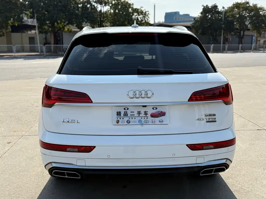 Audi Q5L 2021 — фото 8
