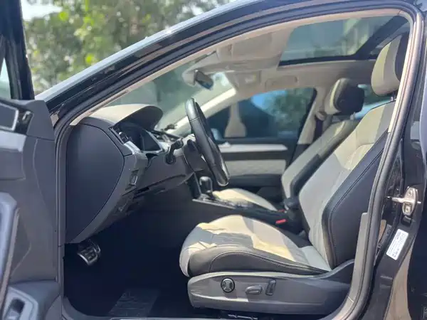 Volkswagen Magotan 2023