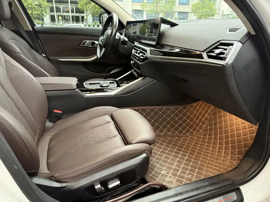 BMW i3 2023 — фото 10