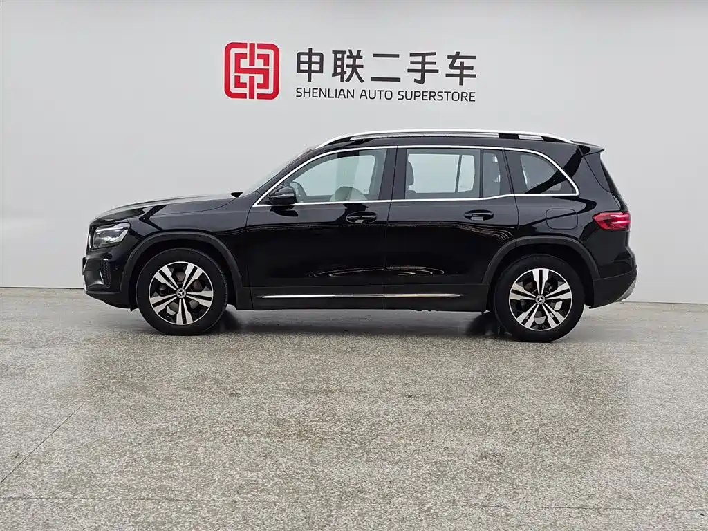 Mercedes-Benz GLB 2024