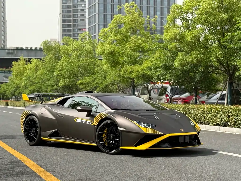 Lamborghini Huracán 2023 — фото 4