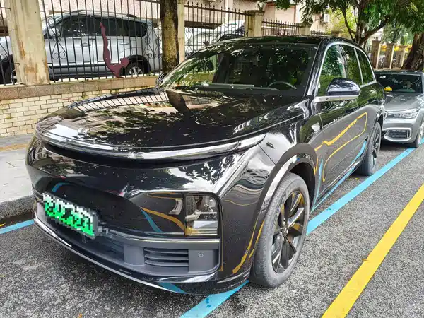Li Auto L8 2024