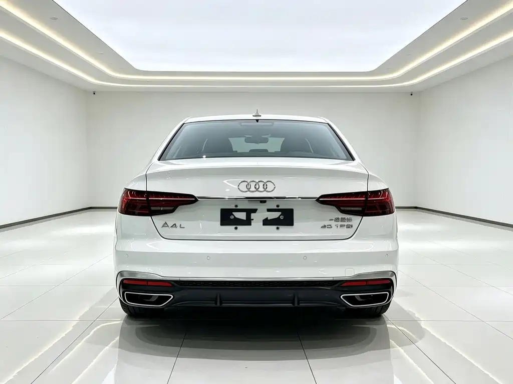 Audi A4L 2021 — фото 10