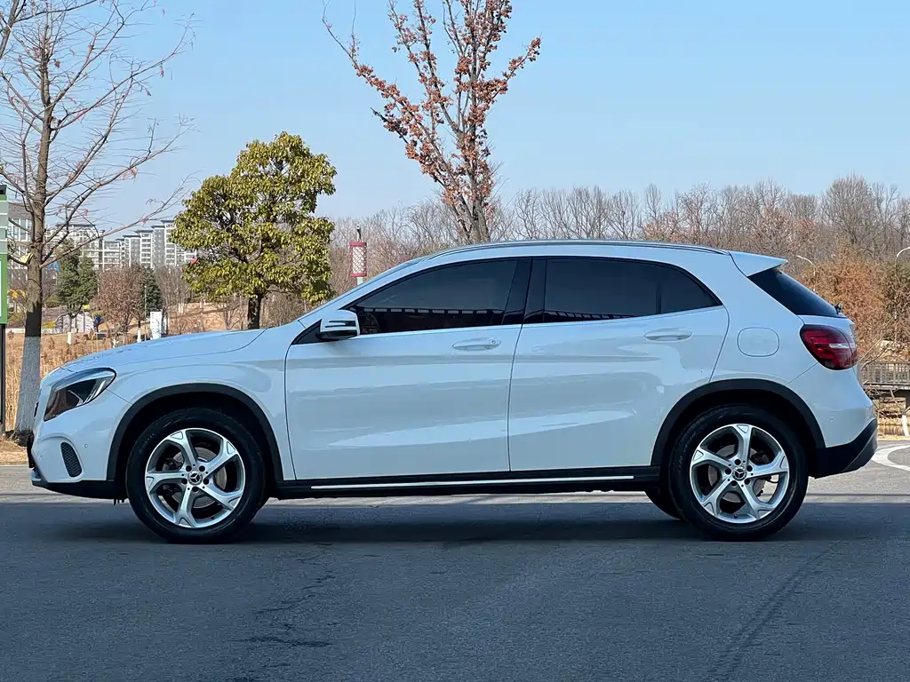 Mercedes-Benz GLA 2017 — фото 5