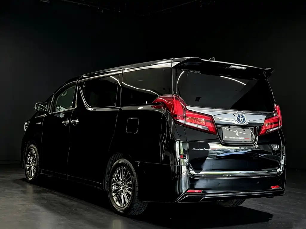 Toyota Alphard 2021 — фото 7