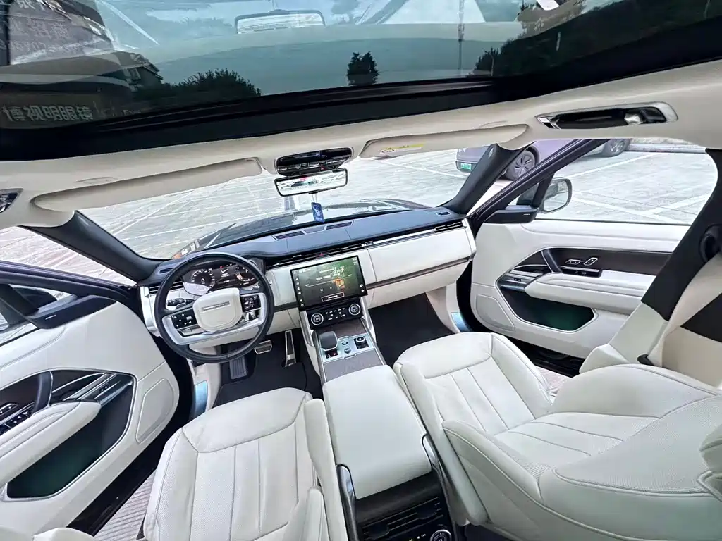 Land Rover Range Rover 2023 — фото 13