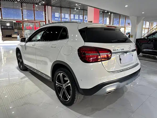 Mercedes-Benz GLA 2018