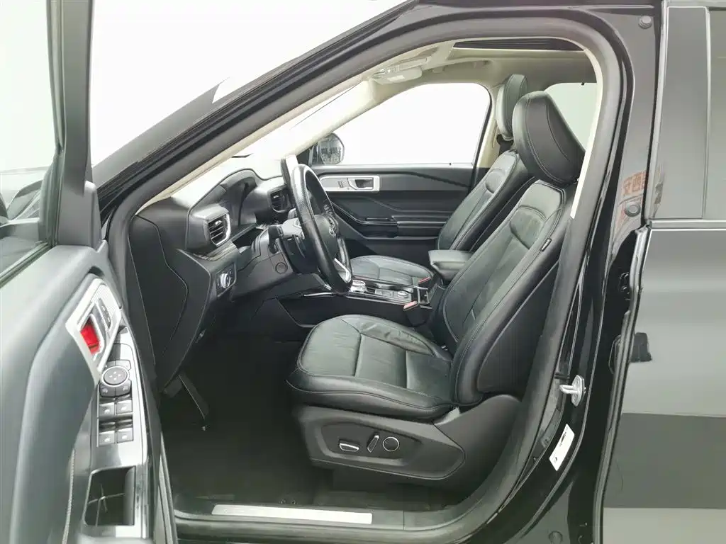 Ford Explorer 2022 — фото 10