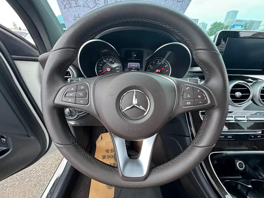 Mercedes-Benz GLC 2018 — фото 6
