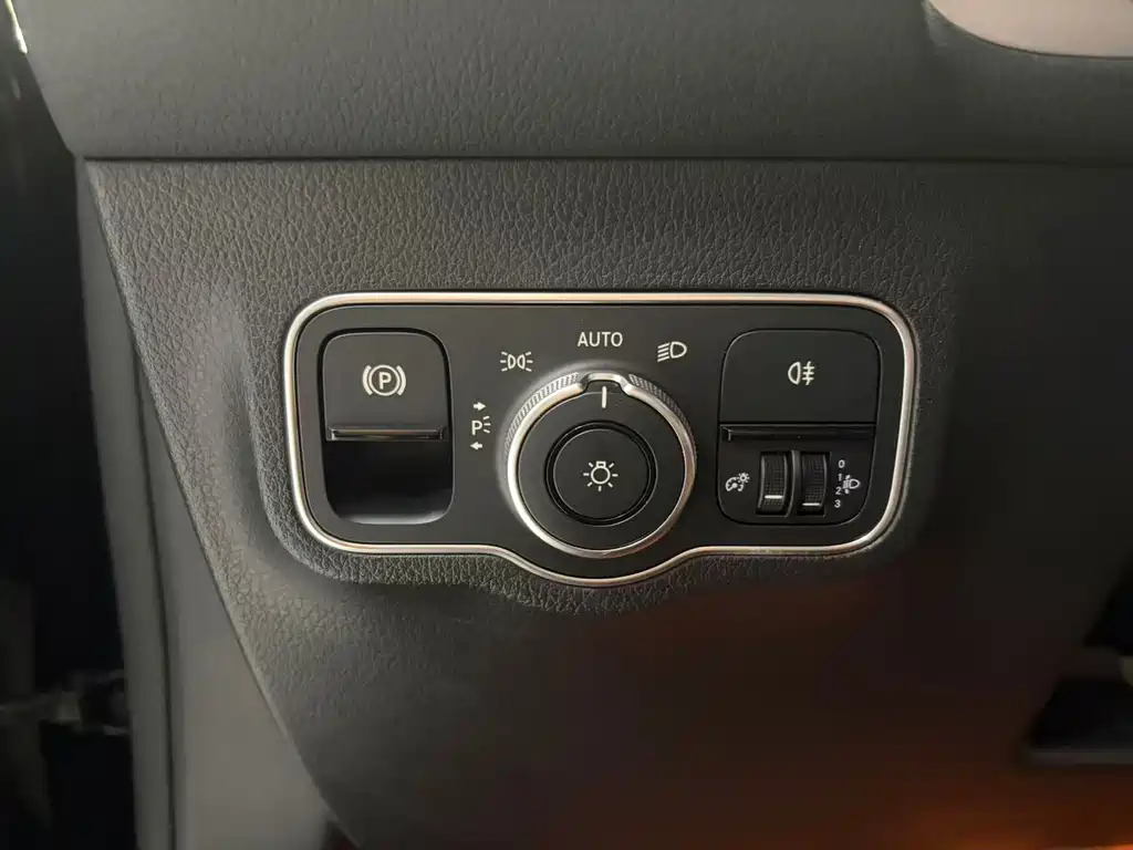 Mercedes-Benz GLB 2021 — фото 10