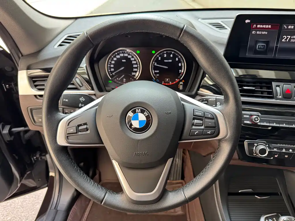 BMW X1 2022 — фото 9