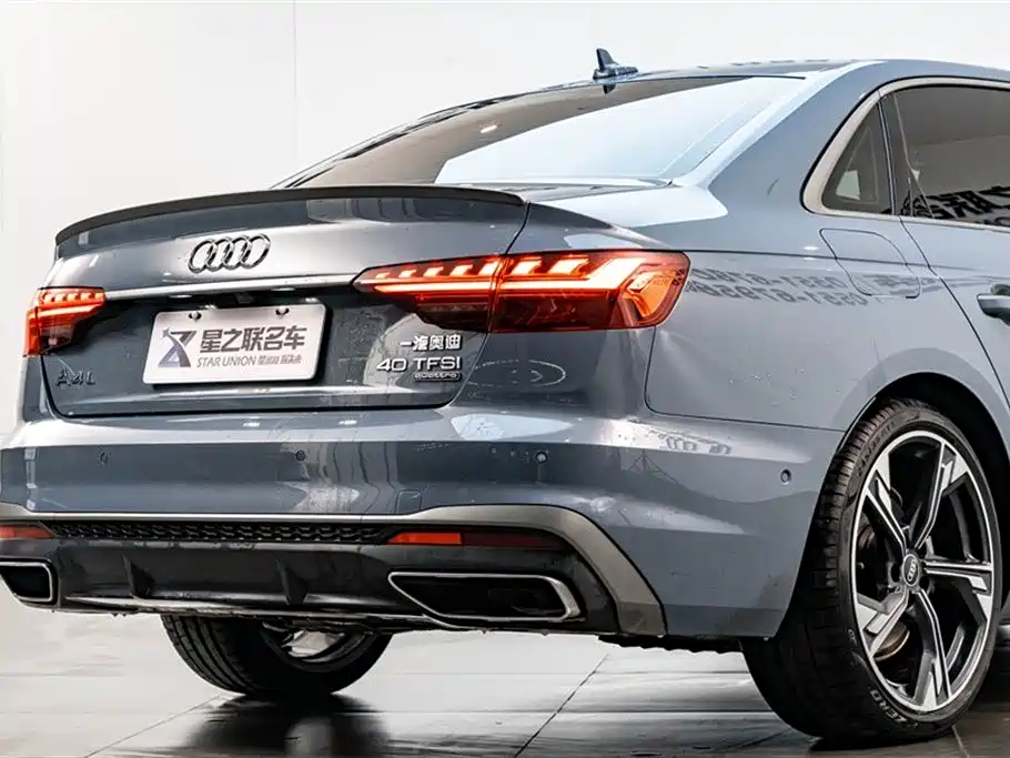 Audi A4L 2023 — фото 8