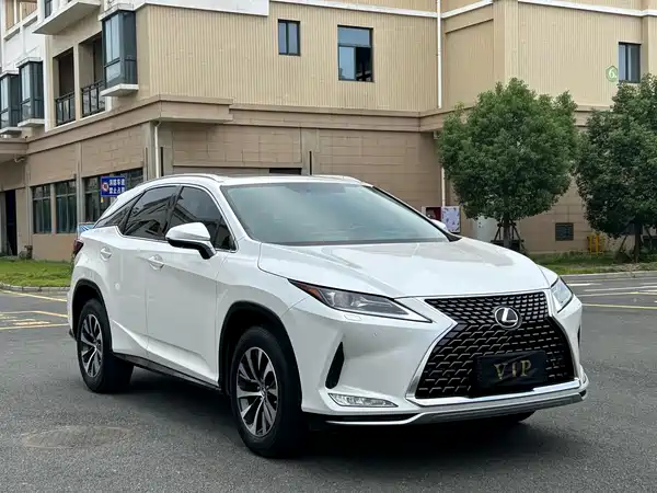 Lexus RX 2021