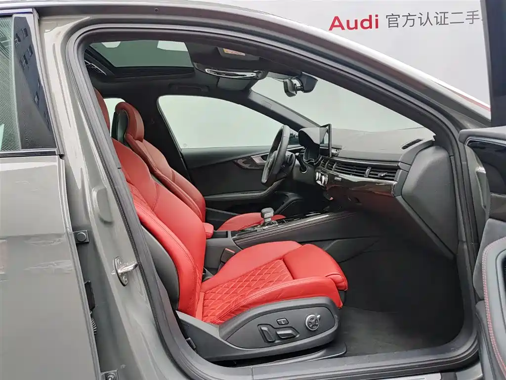 Audi S4 2023 — фото 17