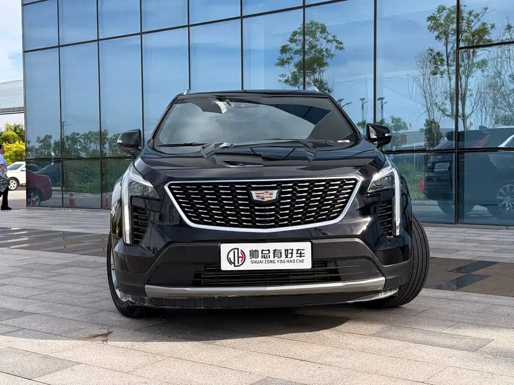 Cadillac XT4 2022 — фото 3