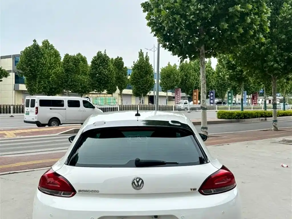 Volkswagen Scirocco 2011