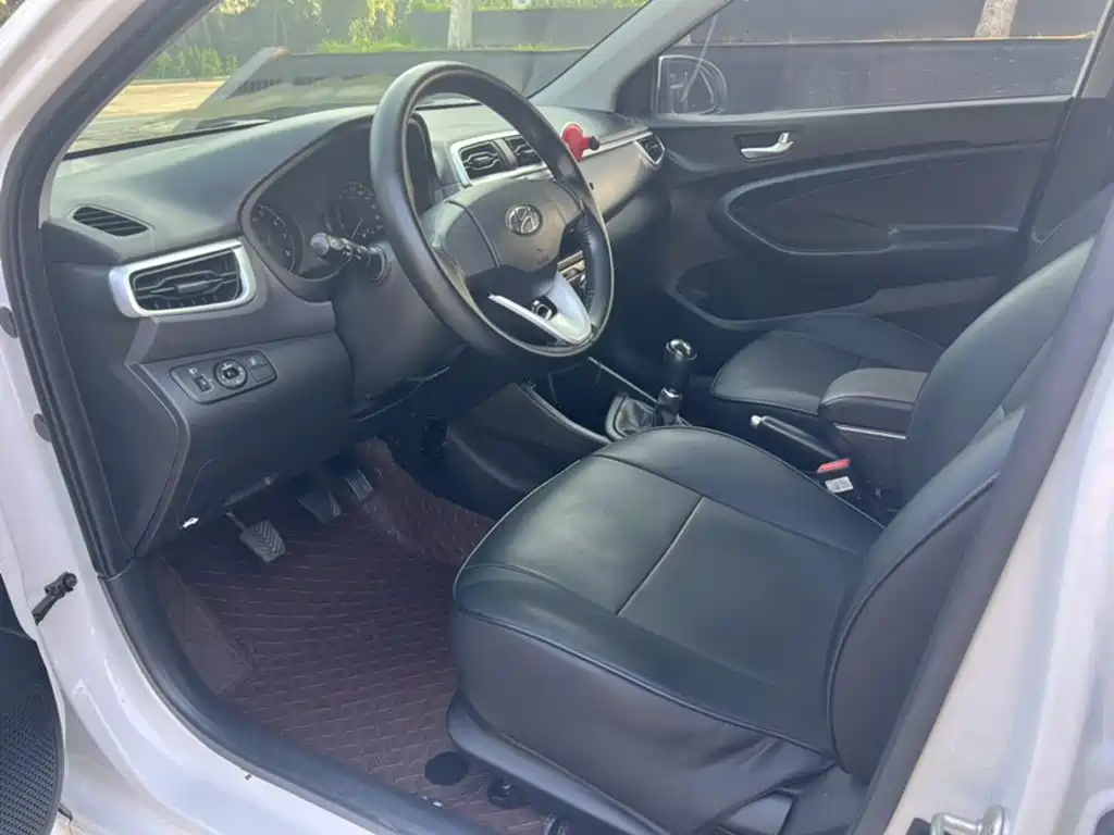 Hyundai Accent 2020 — фото 17