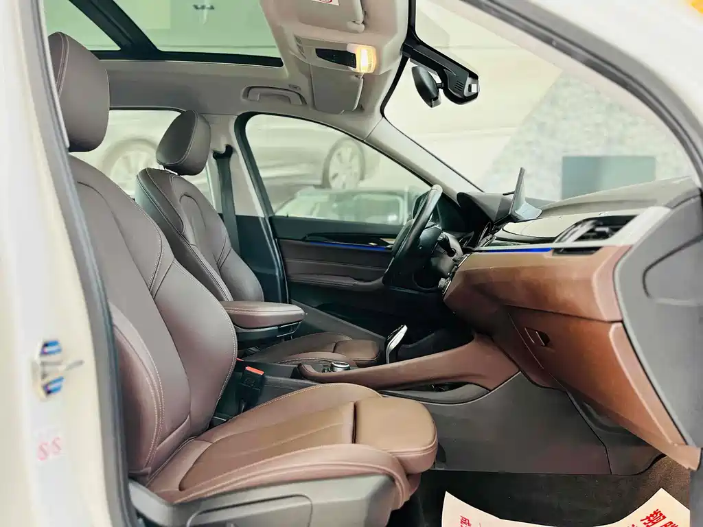 BMW X1 2021 — фото 18