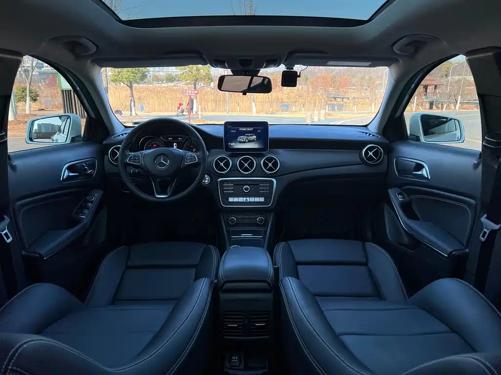 Mercedes-Benz GLA 2017 — фото 17