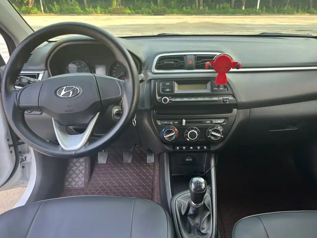 Hyundai Accent 2020 — фото 14