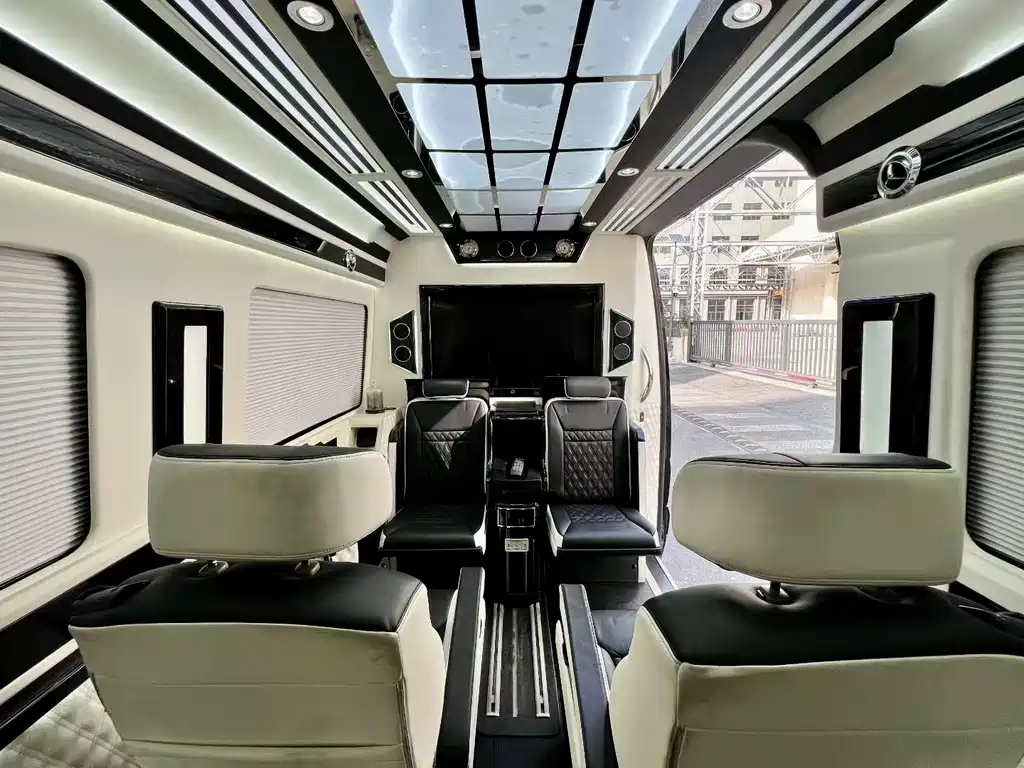 Mercedes-Benz Sprinter 2017 — фото 16