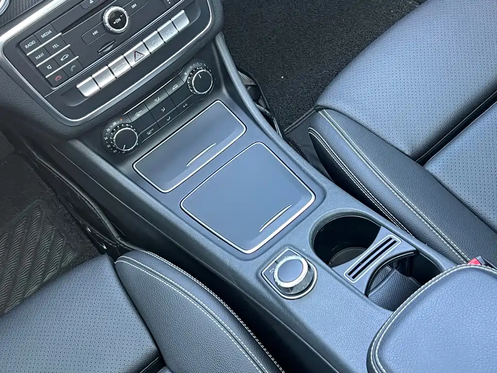 Mercedes-Benz GLA 2017 — фото 13