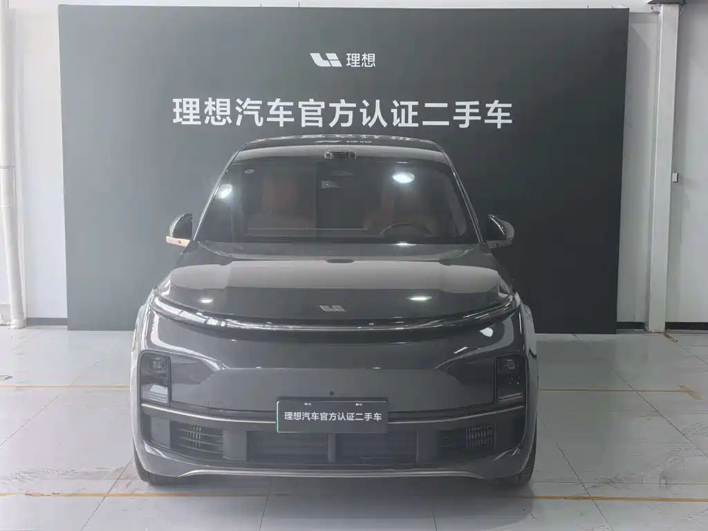 Li Auto Li L9 2025