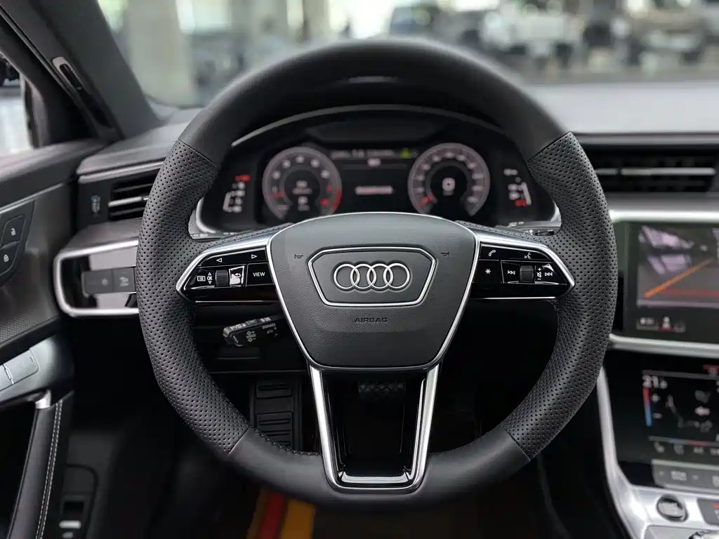 Audi A6L 2023 — фото 13