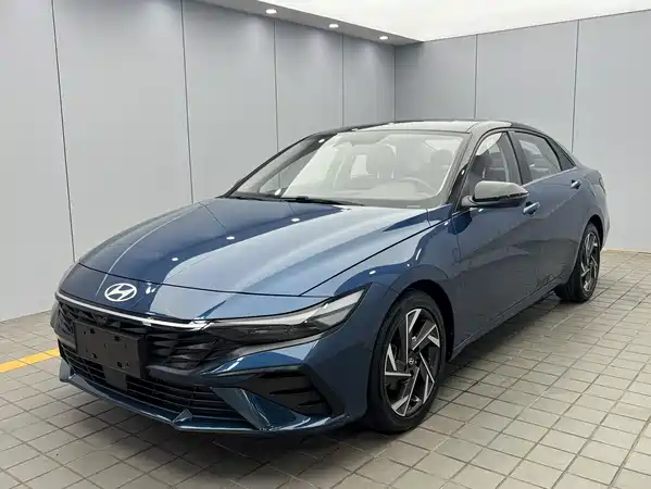 Hyundai Elantra 2023