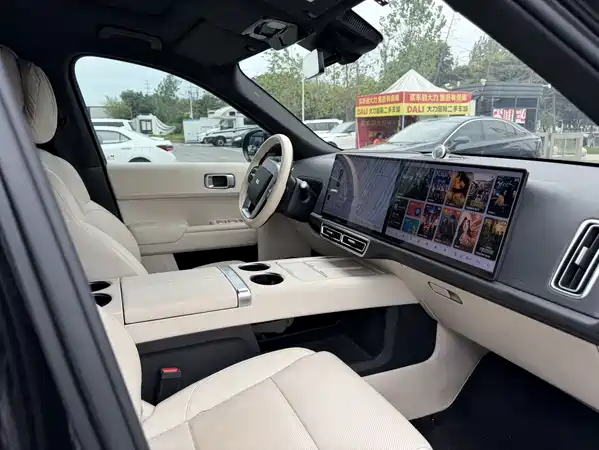 Li Auto L8 2024