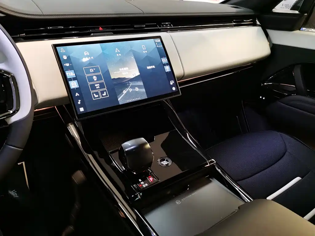 Land Rover Range Rover Sport 2024 — фото 15