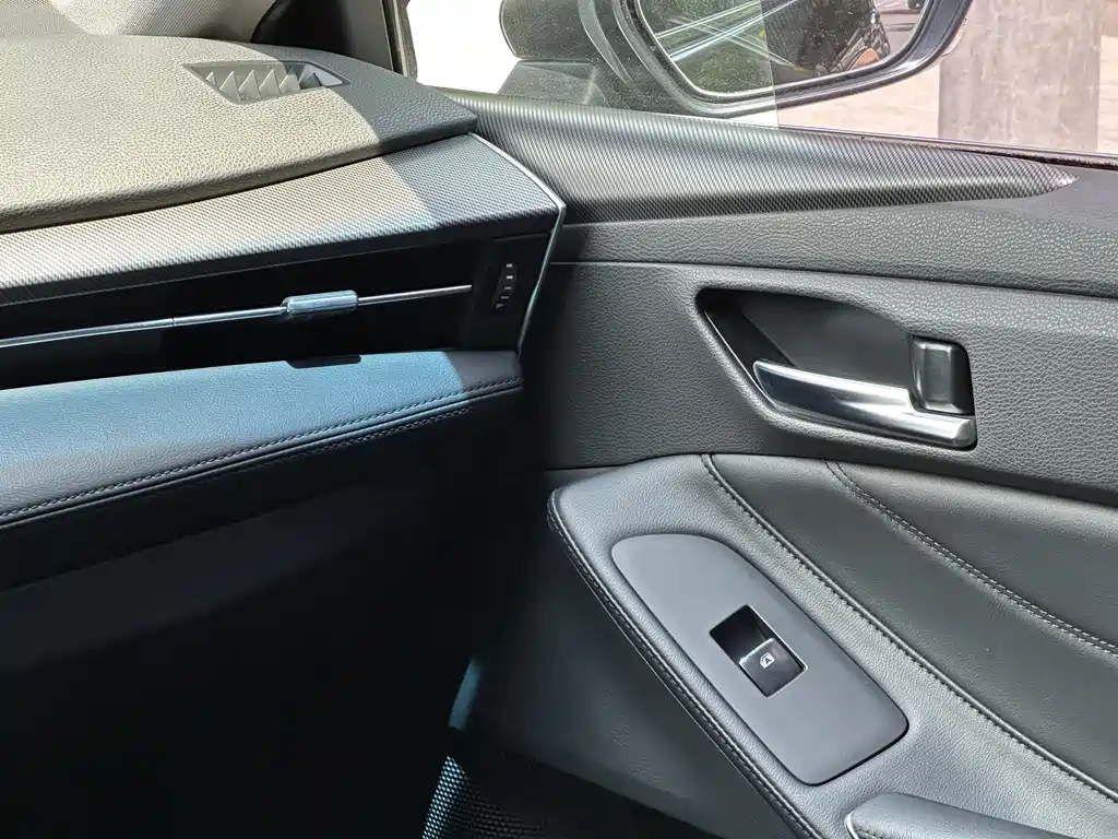Toyota Avalon 2020 — фото 20